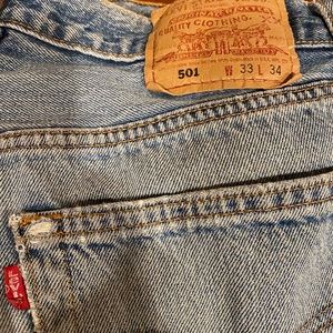 Vintage Levi 501 button fly men’s jeans